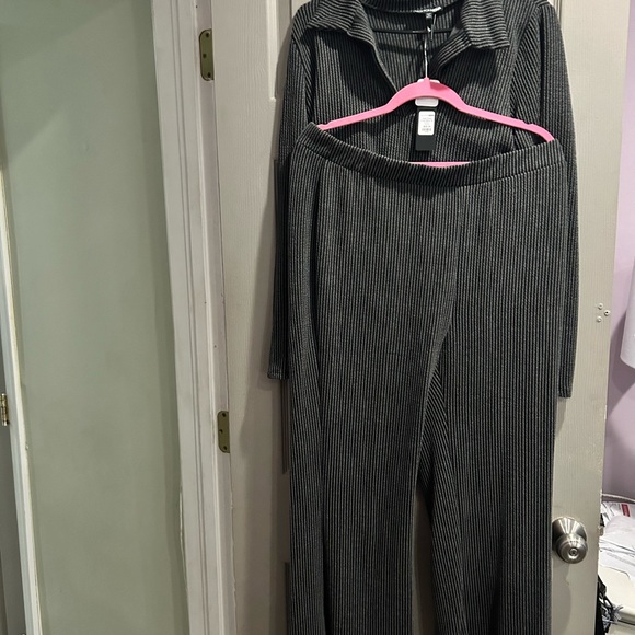 Fashion Nova Josie Ribbed Long Sleeve Matching Set - Picture 4 of 6